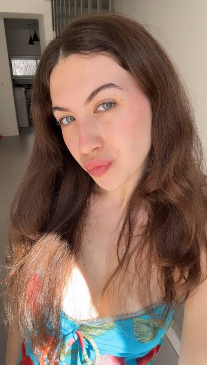 Nude girl Amber in La Paz