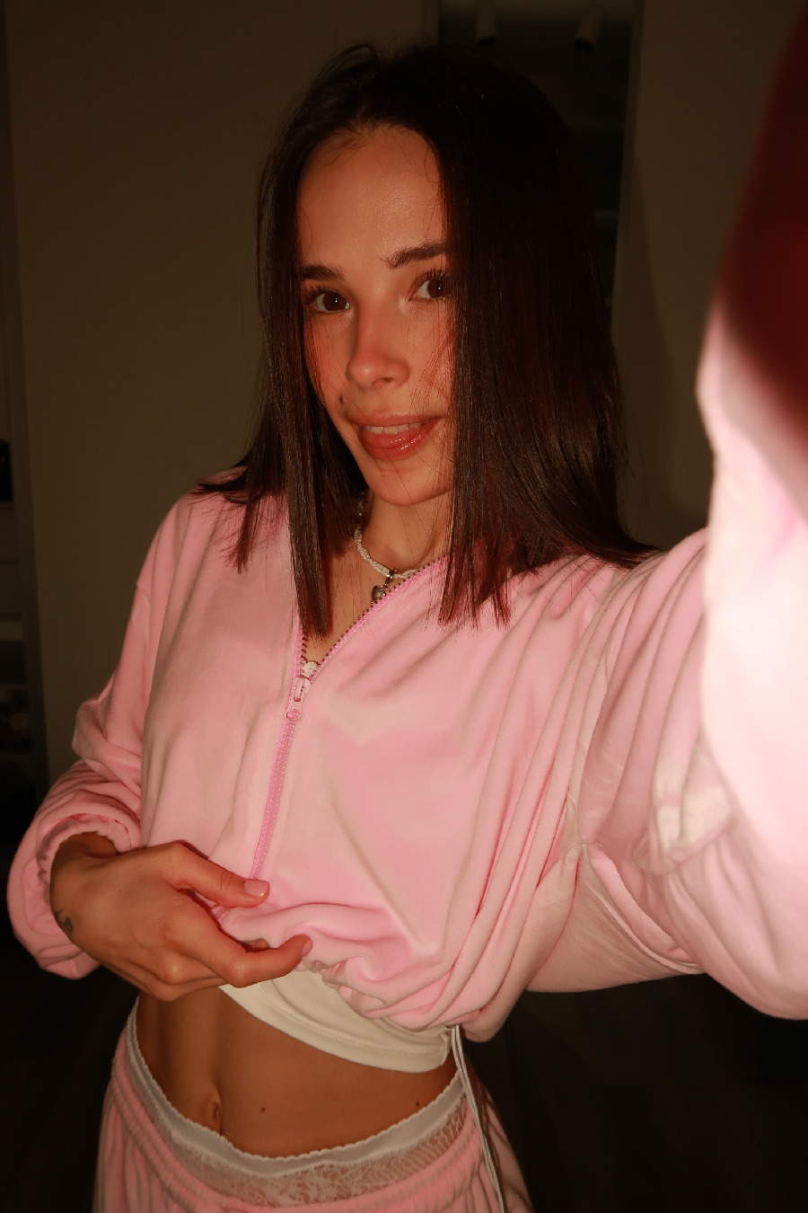 Tina brings the glow — live moments in La Paz